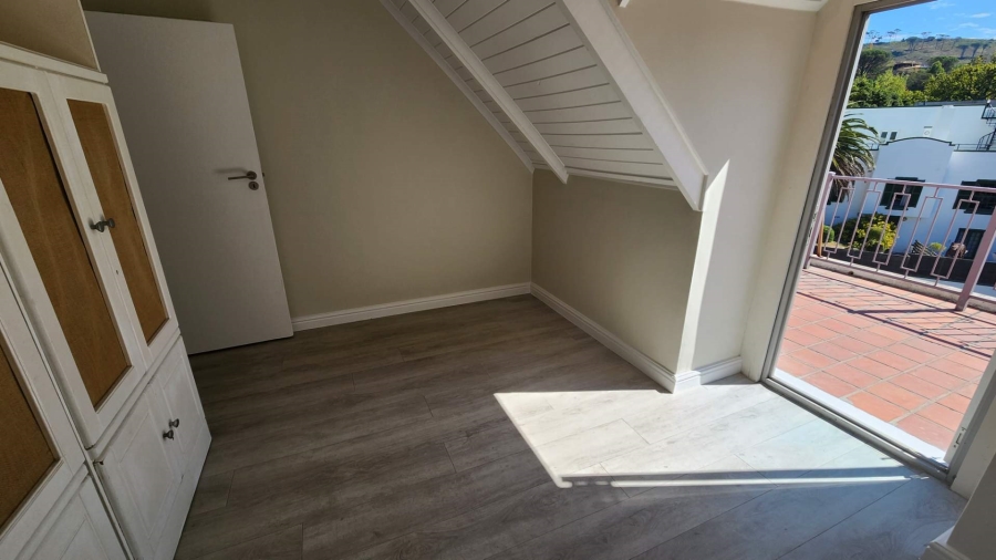 2 Bedroom Property for Sale in Gardens Western Cape